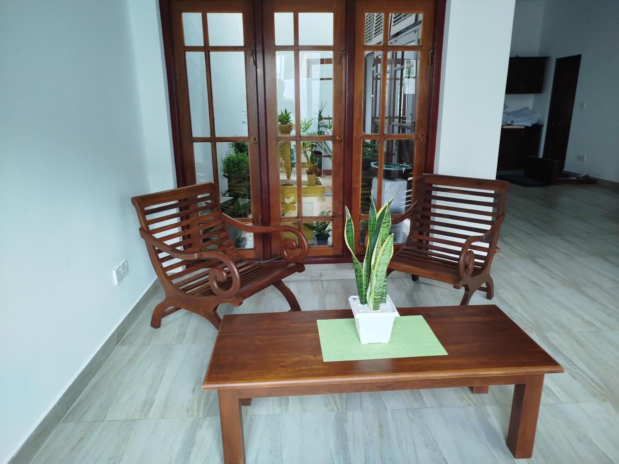 Elzangi Hotel Negombo Exterior photo