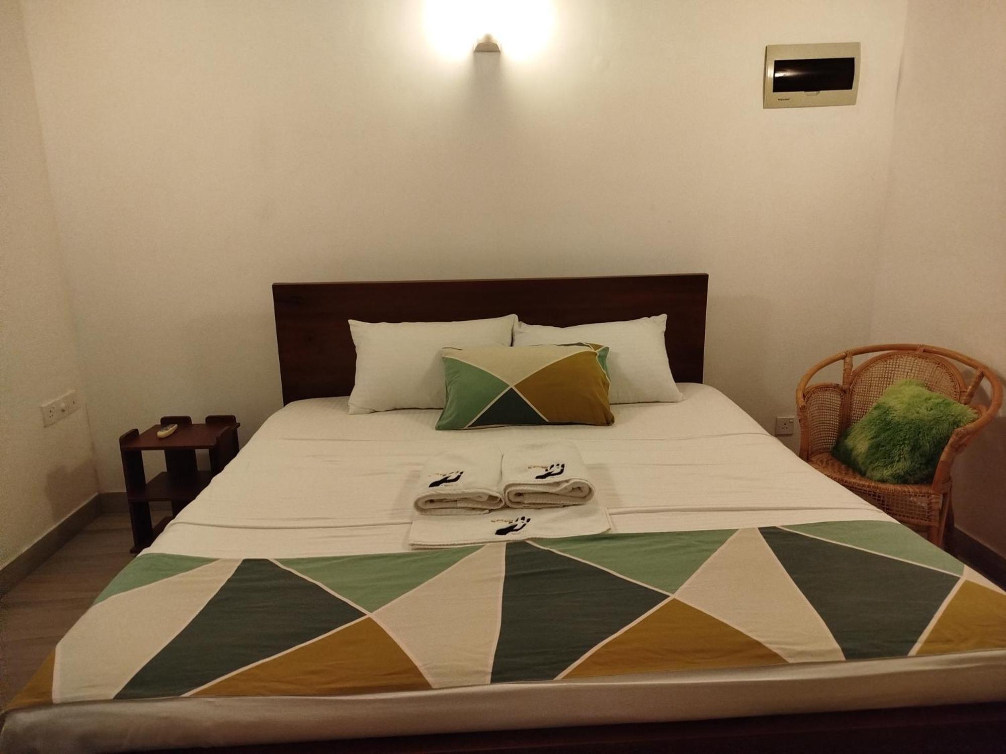 Elzangi Hotel Negombo Exterior photo